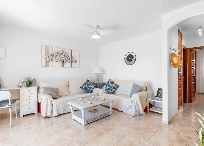 Oceanview 2br In Gigantes *